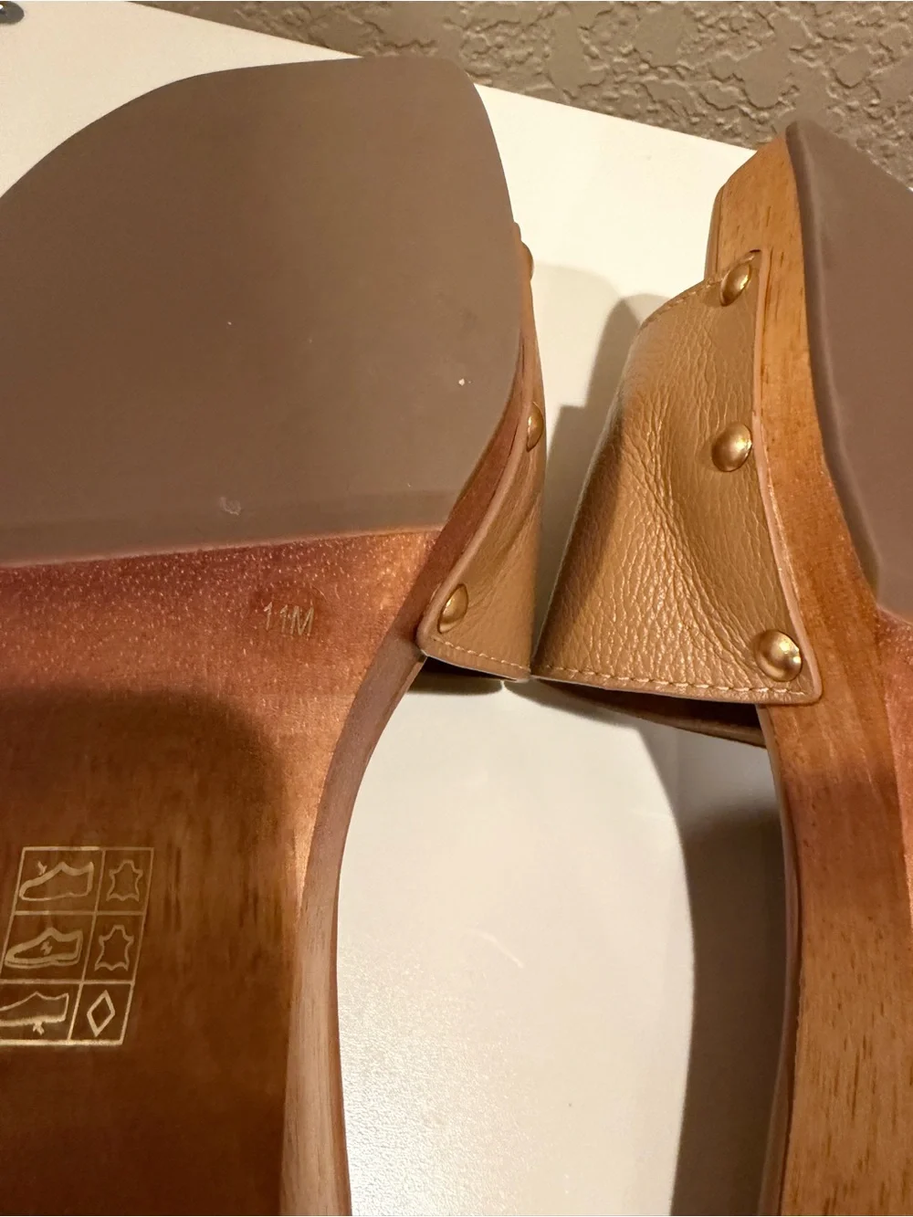 New Tory Burch Cognac Leather Wide Strap Platform  Sandals